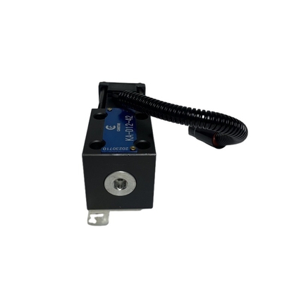 FD20-30 CPCD20-30 KA-D12-42/12N53-82551 फोर्कलिफ्ट पार्ट्स 135L3-82001 के लिए 12V सोलेनोइड वाल्व